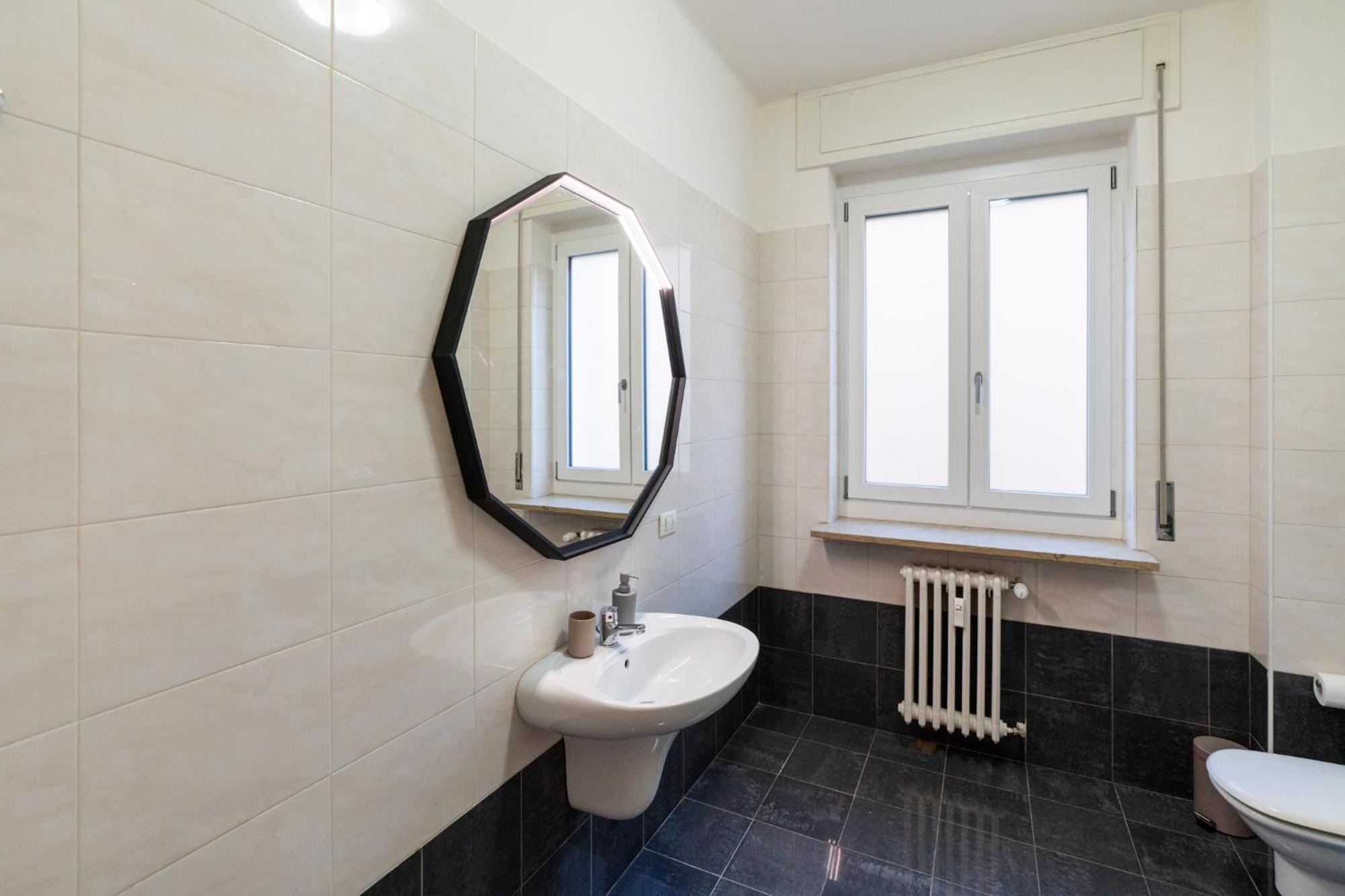 Domus Verona - Elegante Residenza Con Affaccio Su Porta Leoni Værelse billede