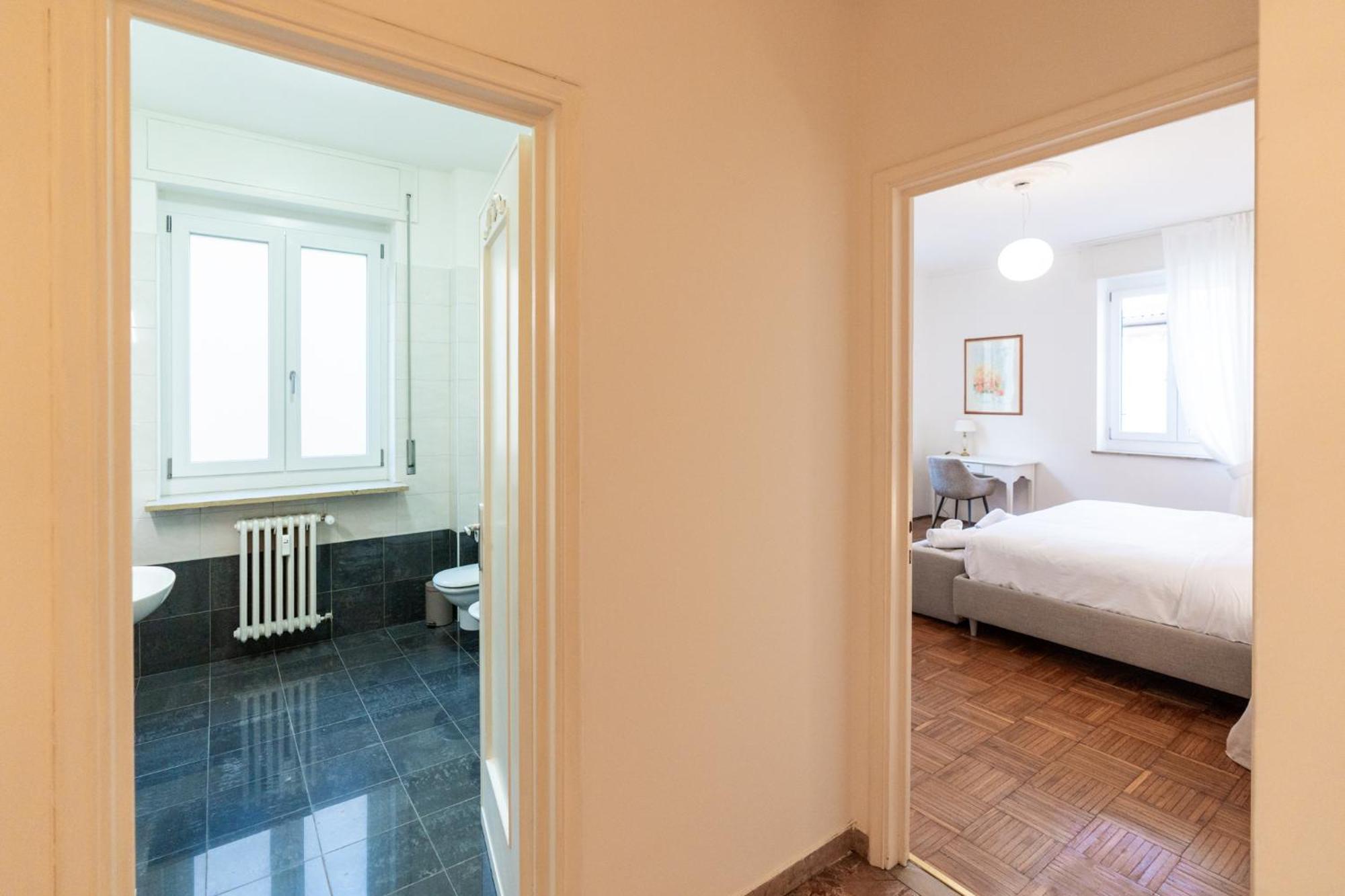 Domus Verona - Elegante Residenza Con Affaccio Su Porta Leoni Værelse billede