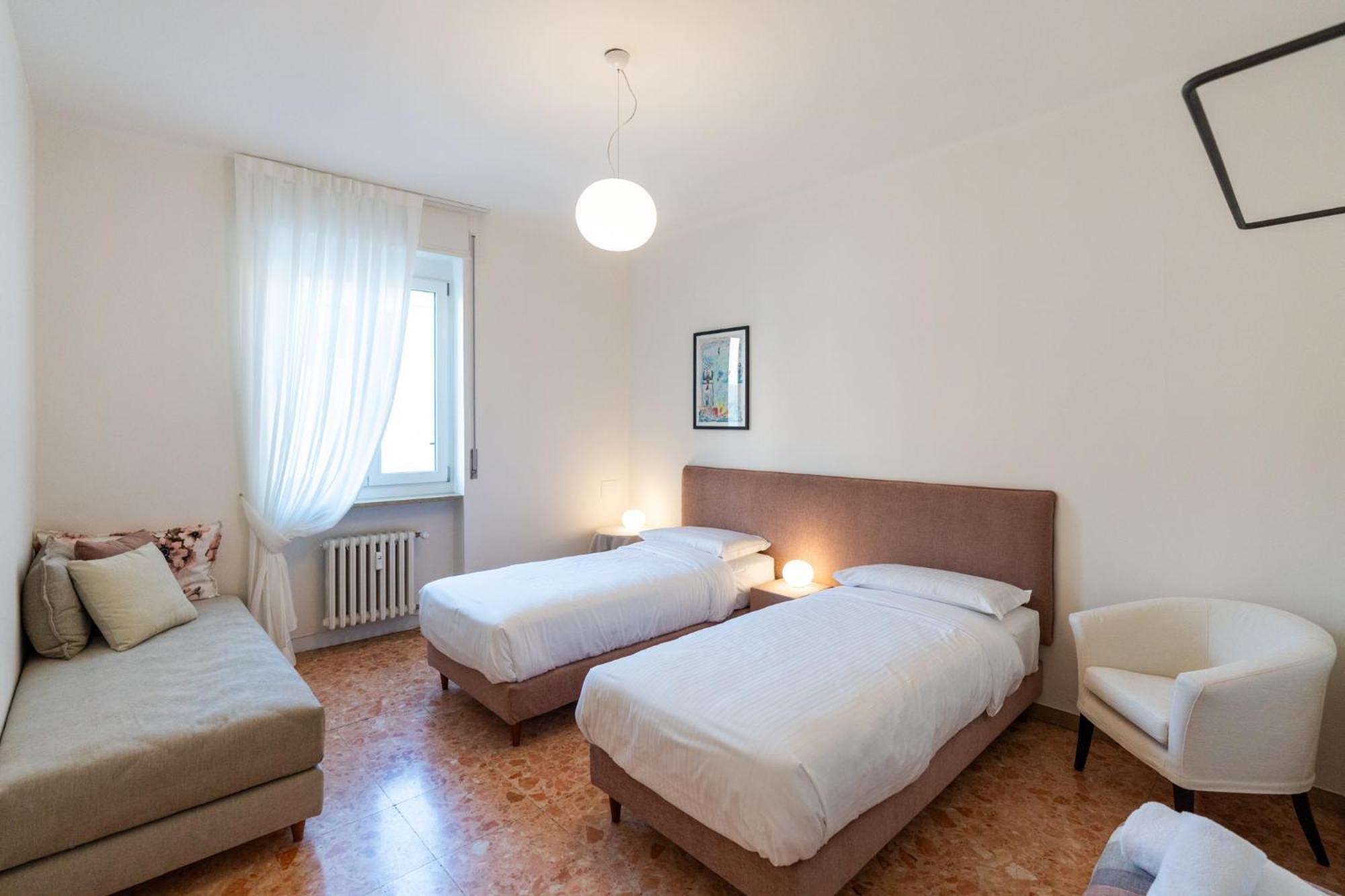 Domus Verona - Elegante Residenza Con Affaccio Su Porta Leoni Værelse billede
