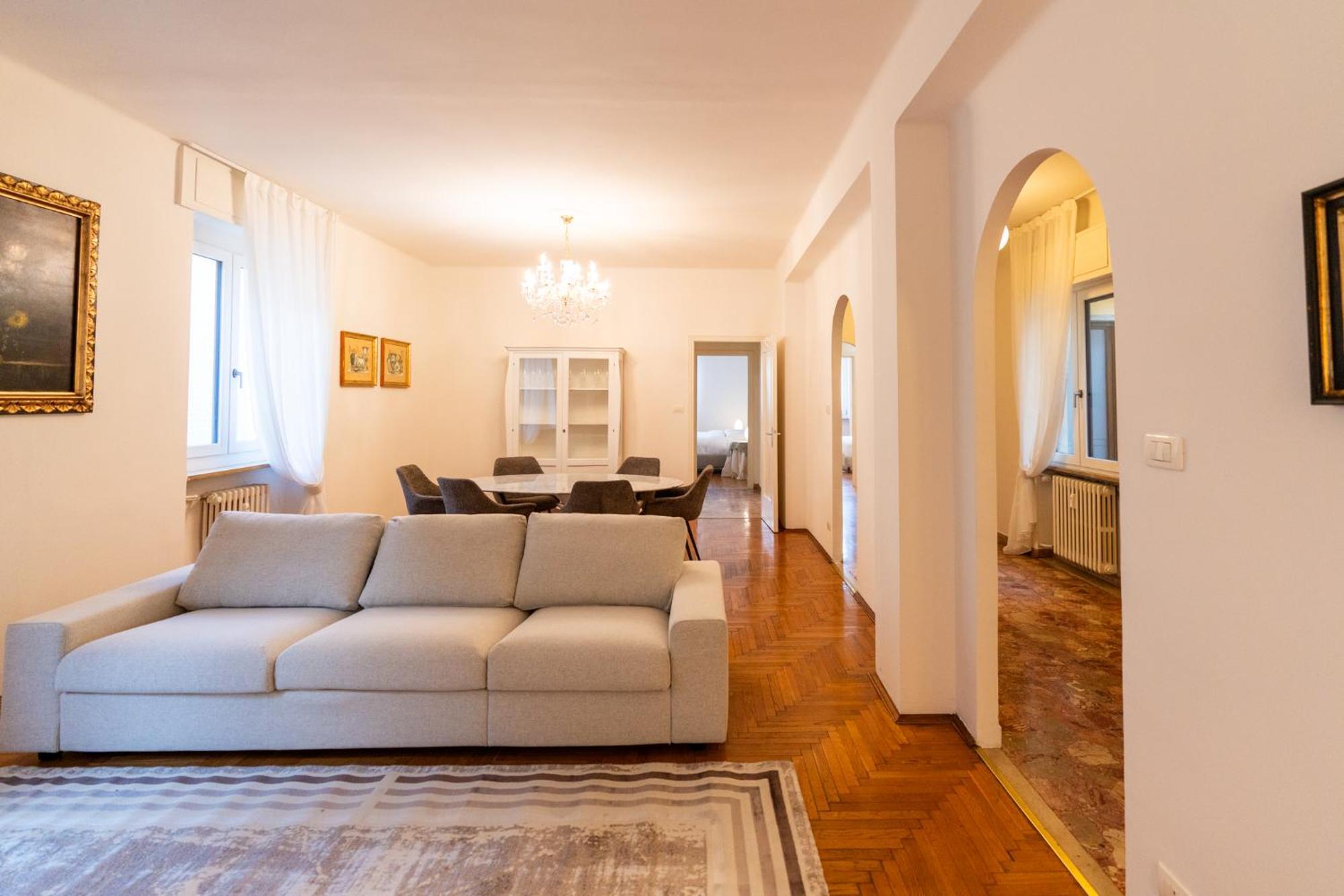 Domus Verona - Elegante Residenza Con Affaccio Su Porta Leoni Værelse billede